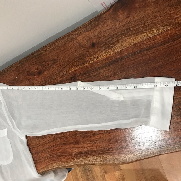 Hollister Women’s White Button-Down Shirt Size M - Picture 10 of 10